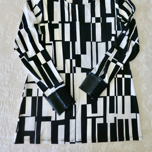 Alfani Black and White Slit Sleeve Tunic Top Size XS - Picture 2 of 13